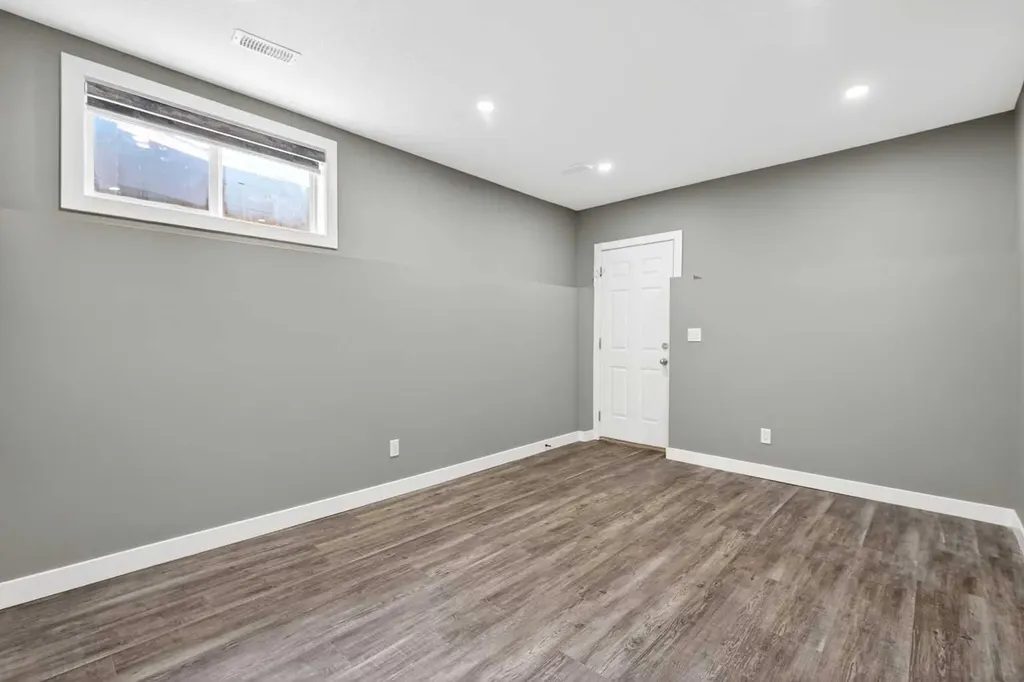 125 Saddlefield Crescent NE Calgary AB T3J 4Z8