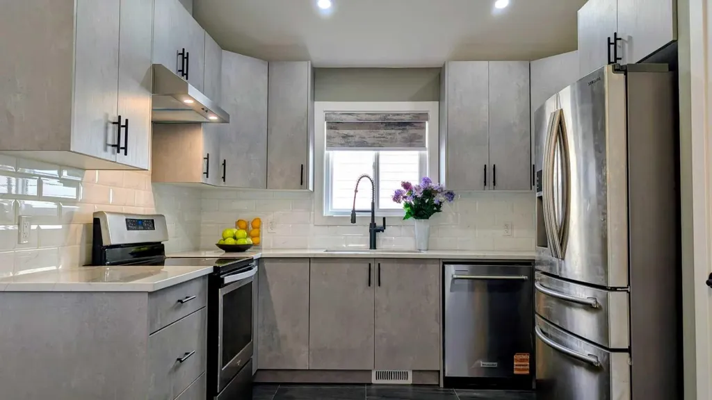 125 Saddlefield Crescent NE Calgary AB T3J 4Z8
