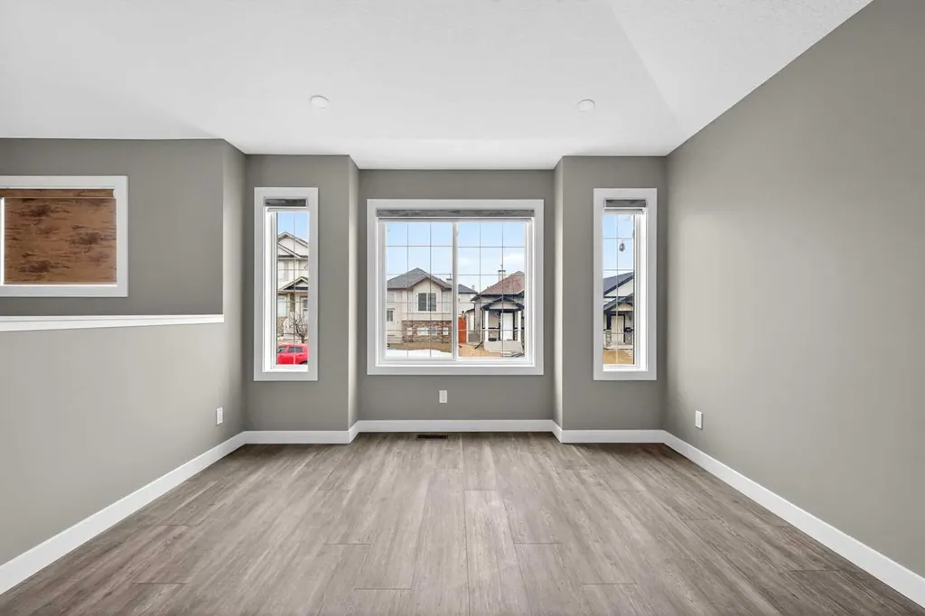 125 Saddlefield Crescent NE Calgary AB T3J 4Z8
