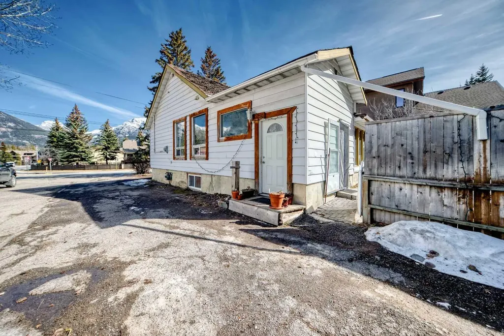 231 Three Sisters Drive Canmore AB T1W 2M4