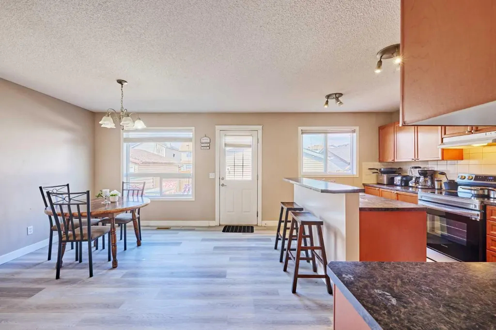 188 Silverado Plains Close SW Calgary AB T2X 0G4