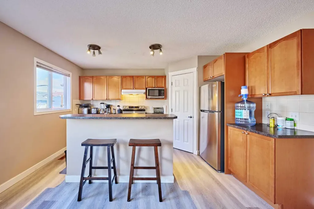 188 Silverado Plains Close SW Calgary AB T2X 0G4