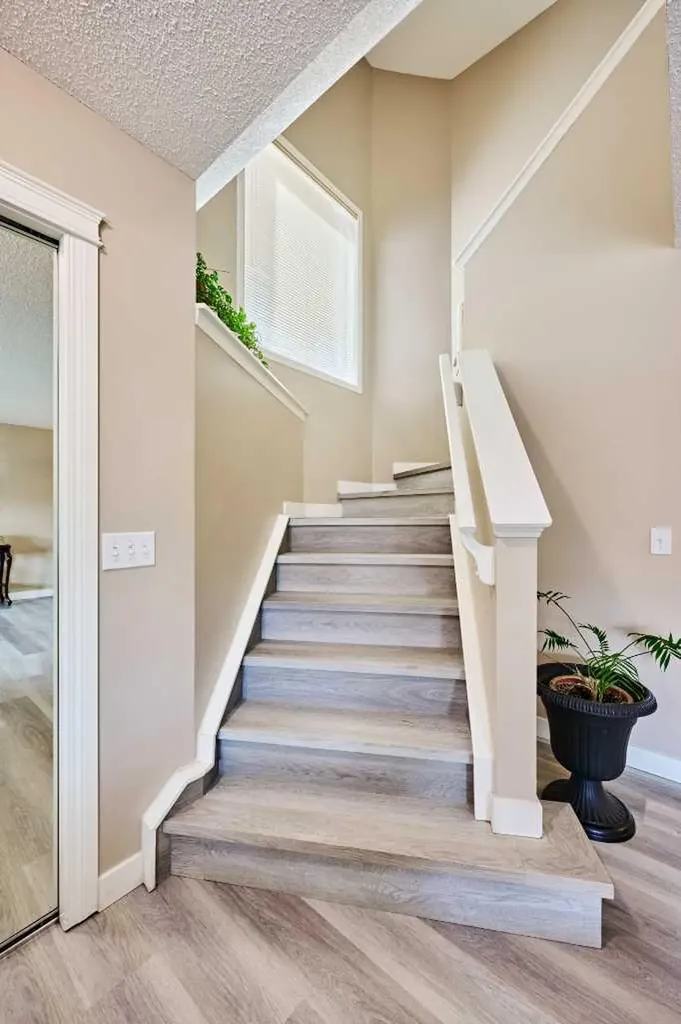 188 Silverado Plains Close SW Calgary AB T2X 0G4