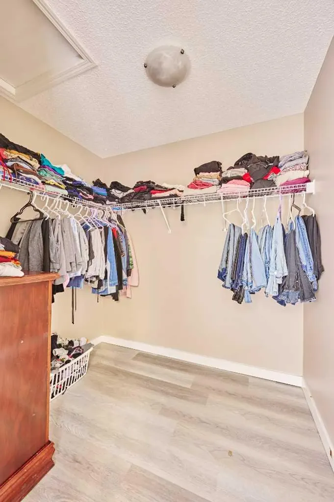 188 Silverado Plains Close SW Calgary AB T2X 0G4