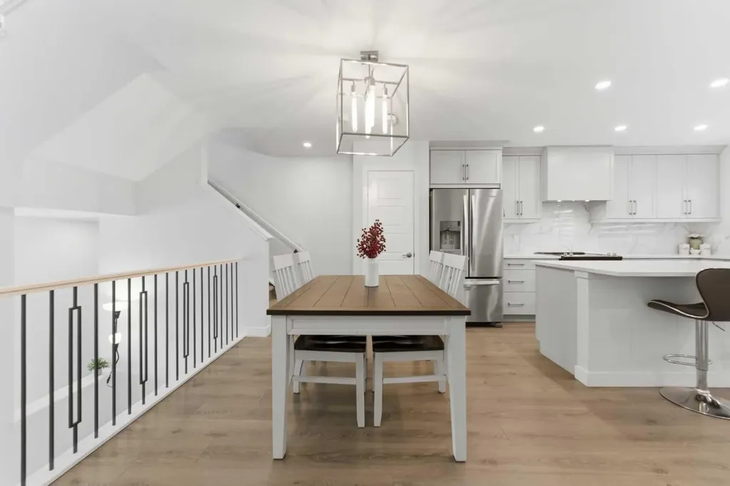 99 Aquila Way NW Calgary AB T3R1Z7