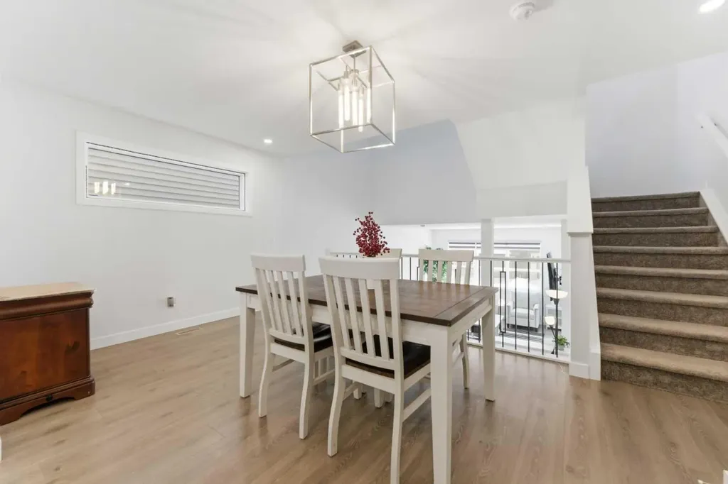 99 Aquila Way NW Calgary AB T3R1Z7