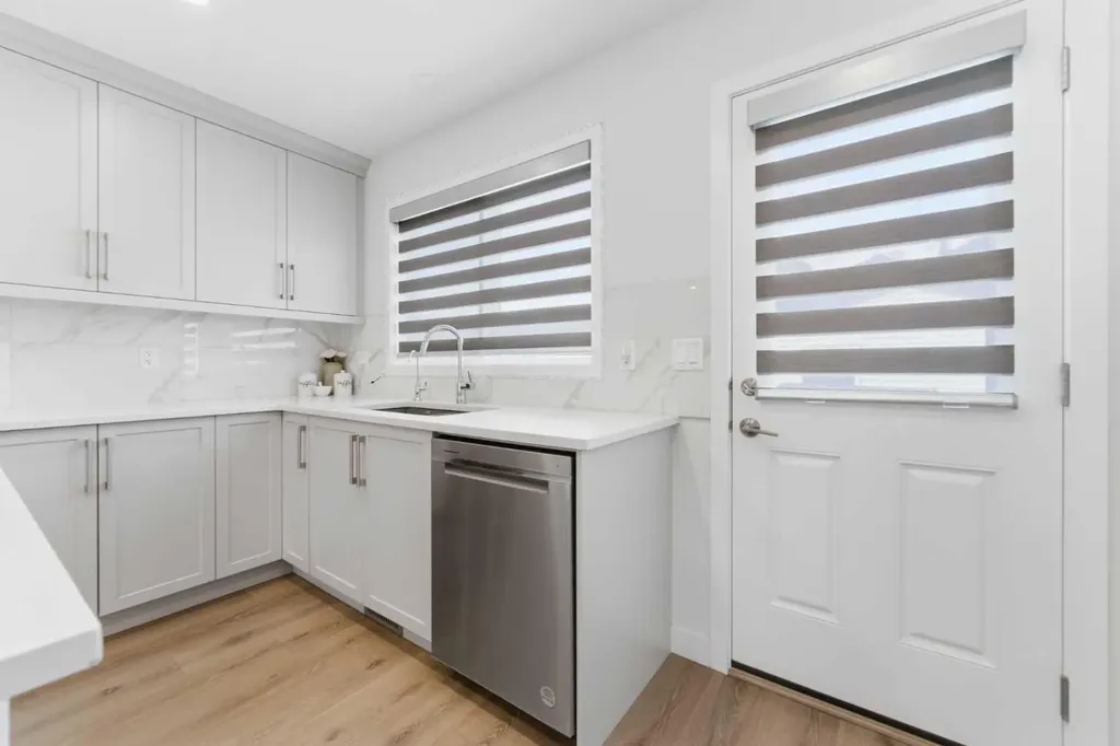 99 Aquila Way NW Calgary AB T3R1Z7
