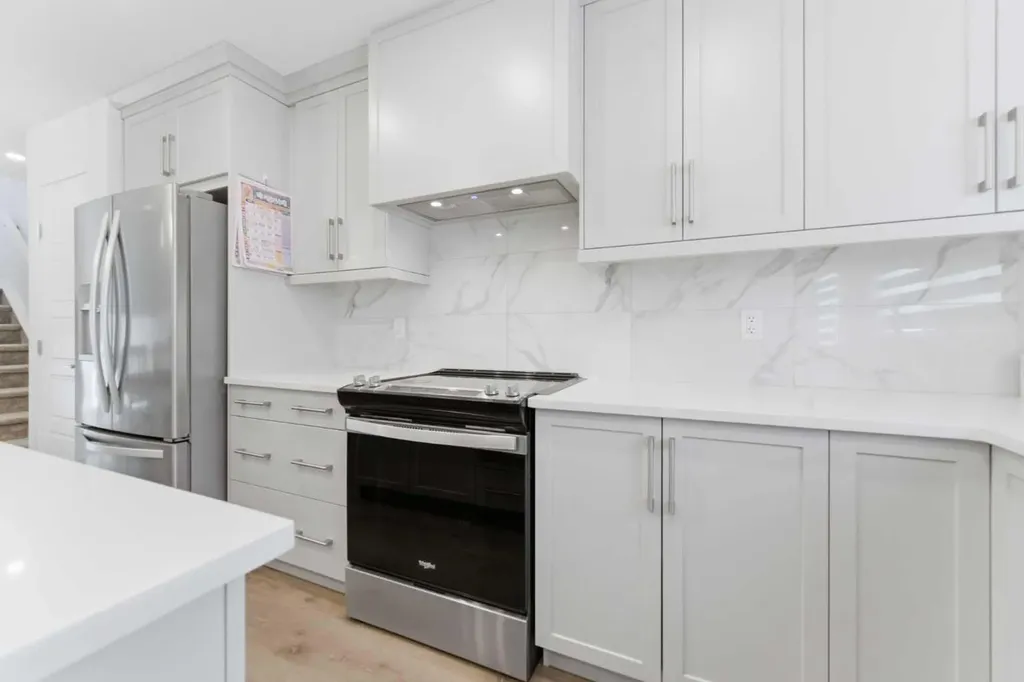 99 Aquila Way NW Calgary AB T3R1Z7