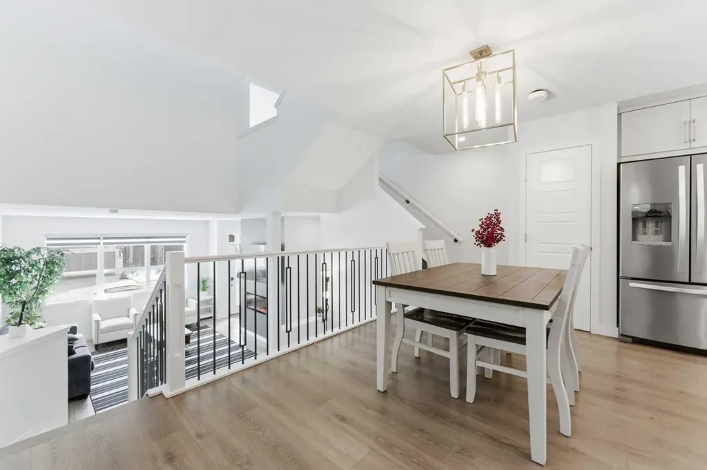99 Aquila Way NW Calgary AB T3R1Z7