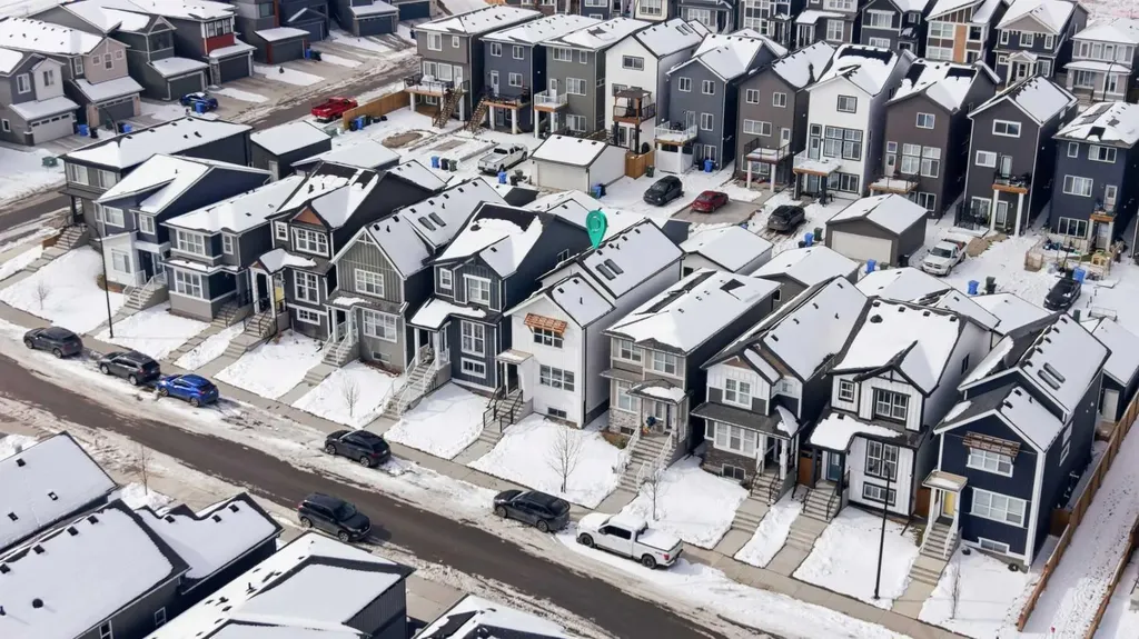 99 Aquila Way NW Calgary AB T3R1Z7