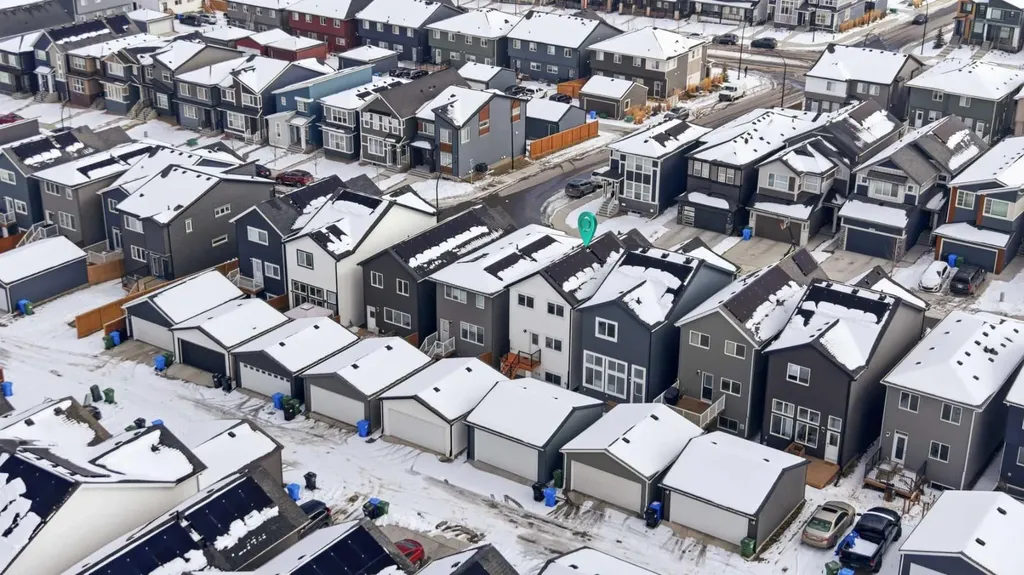 99 Aquila Way NW Calgary AB T3R1Z7