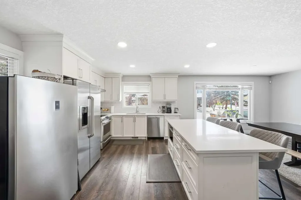 151 Templevale Place NE Calgary AB T1Y 4V6