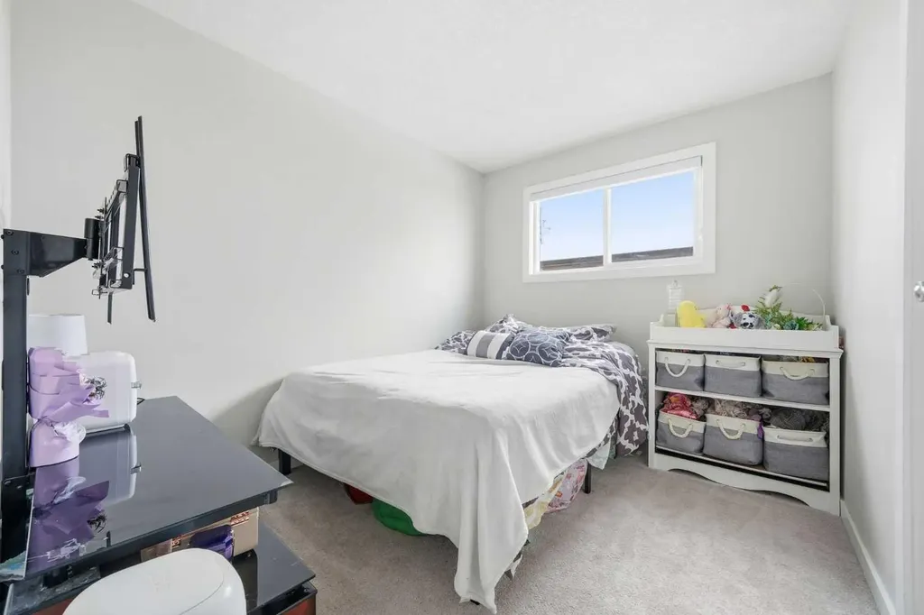 151 Templevale Place NE Calgary AB T1Y 4V6
