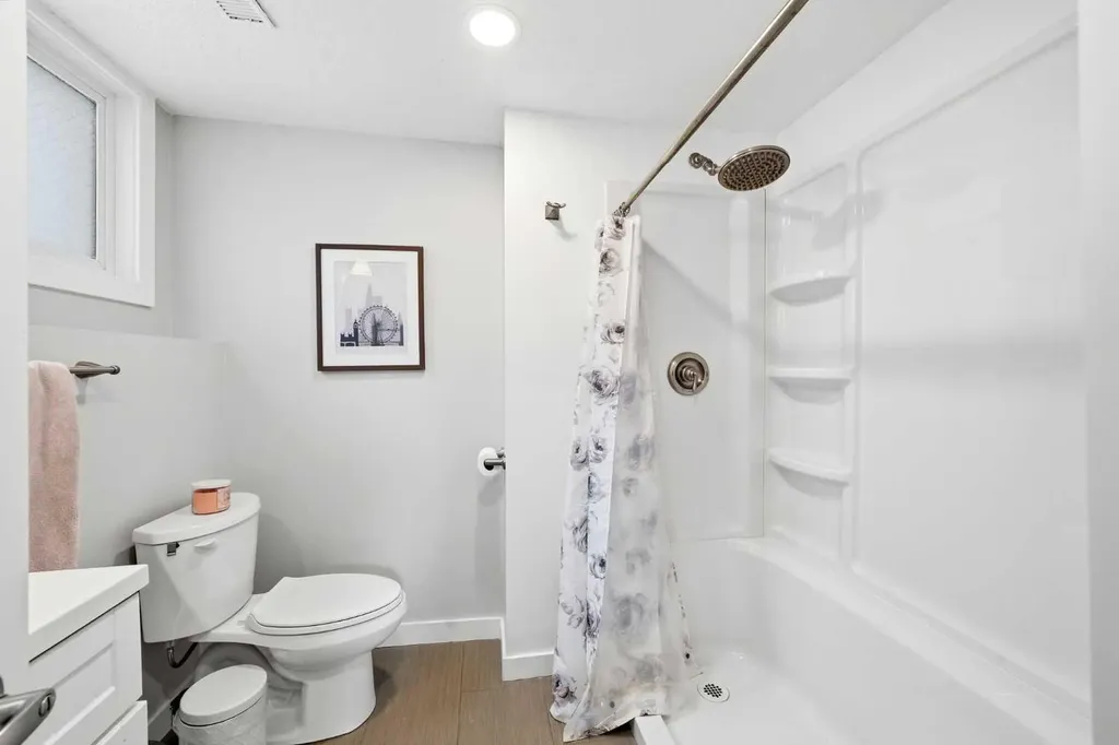151 Templevale Place NE Calgary AB T1Y 4V6