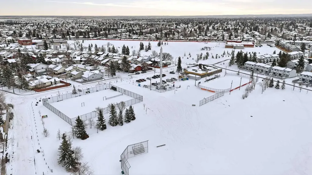 151 Templevale Place NE Calgary AB T1Y 4V6