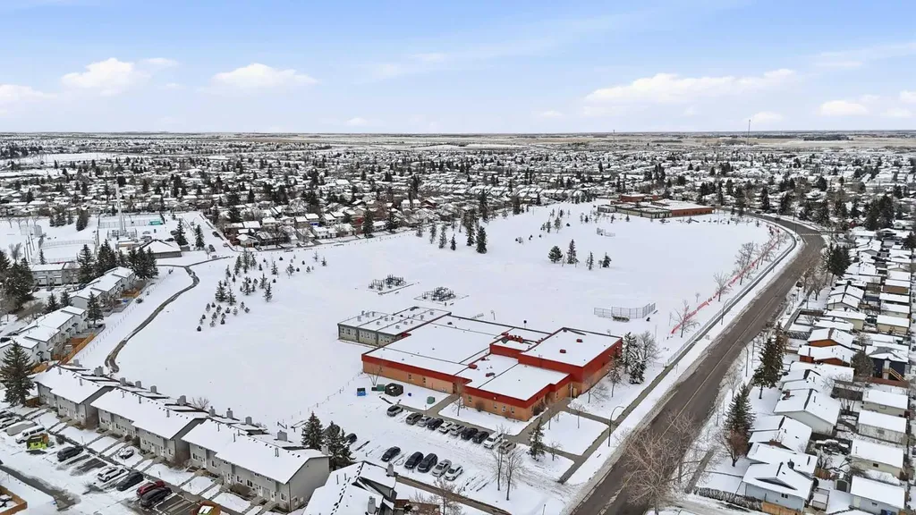 151 Templevale Place NE Calgary AB T1Y 4V6