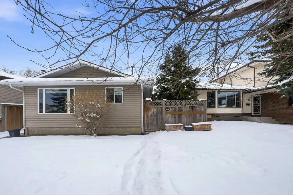 151 Templevale Place NE Calgary AB T1Y 4V6