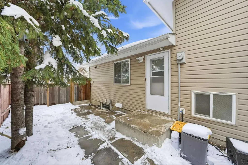 151 Templevale Place NE Calgary AB T1Y 4V6