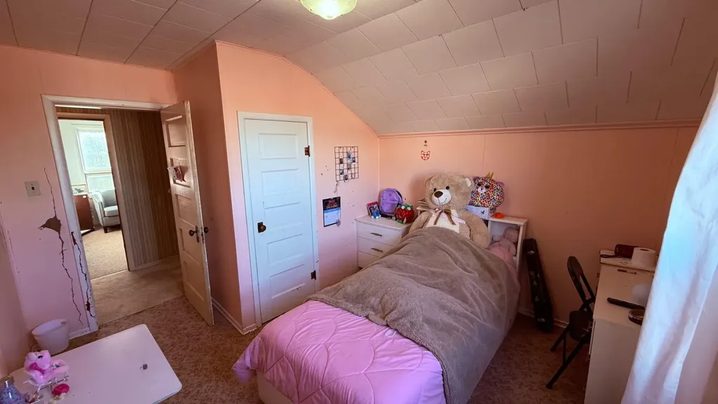 215 5 Avenue W Hanna AB T0J 1P0