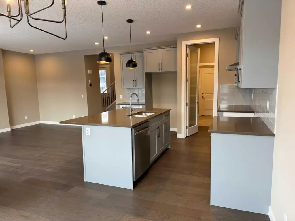 115 Sundown Crescent Cochrane AB T4C 1Y3