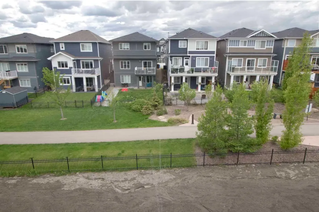 115 Sundown Crescent Cochrane AB T4C 1Y3
