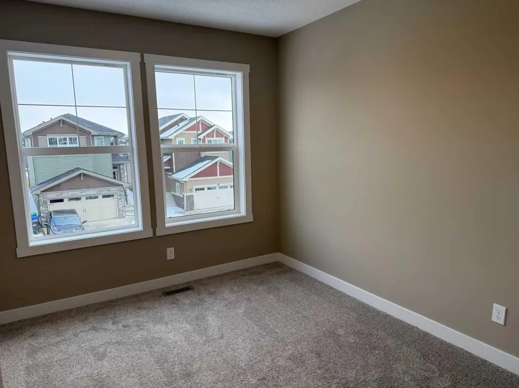 115 Sundown Crescent Cochrane AB T4C 1Y3