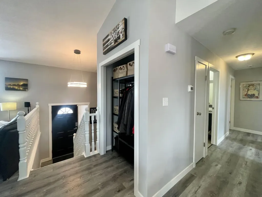5906 12 Avenue Edson AB T7E 1J1