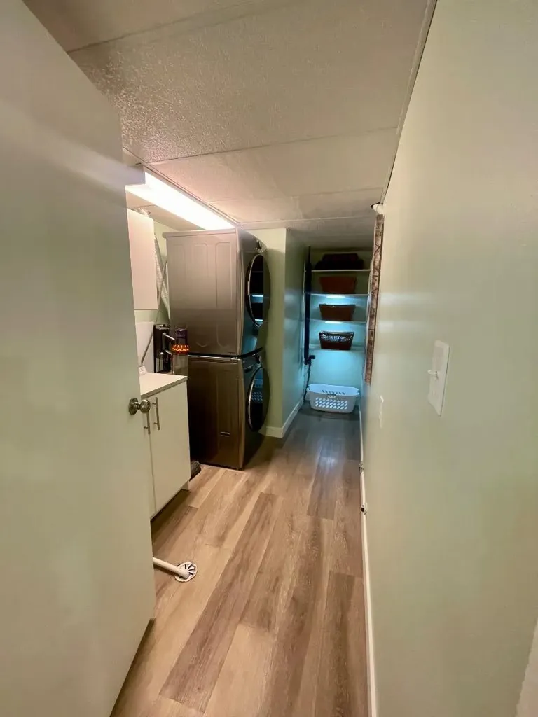 5906 12 Avenue Edson AB T7E 1J1