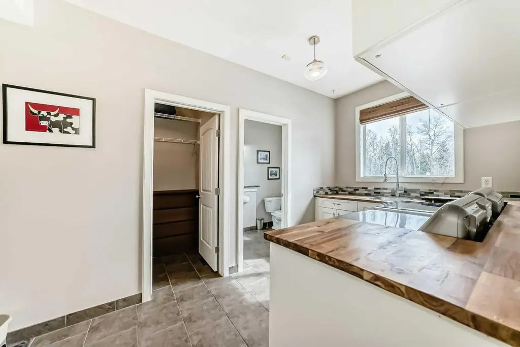298034 218 Street W Rural Foothills County AB T1S 2Y6