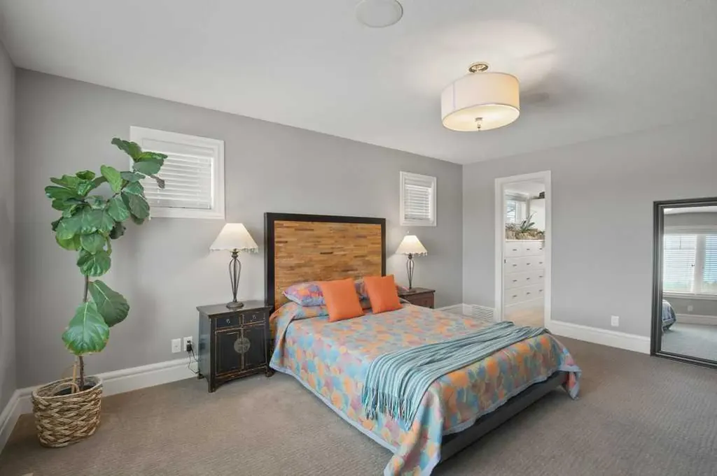 24 Sawyer Close Red Deer AB T4R 0M5