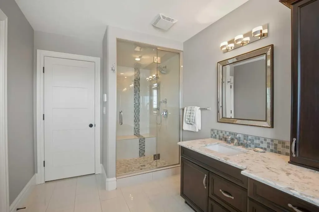 24 Sawyer Close Red Deer AB T4R 0M5