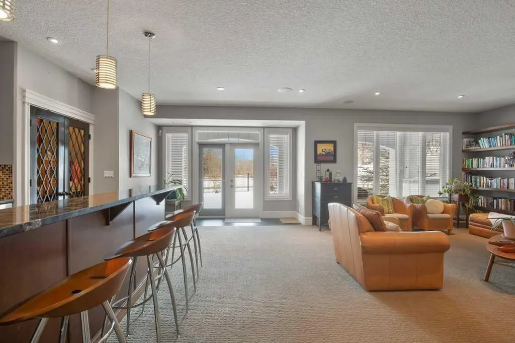 24 Sawyer Close Red Deer AB T4R 0M5