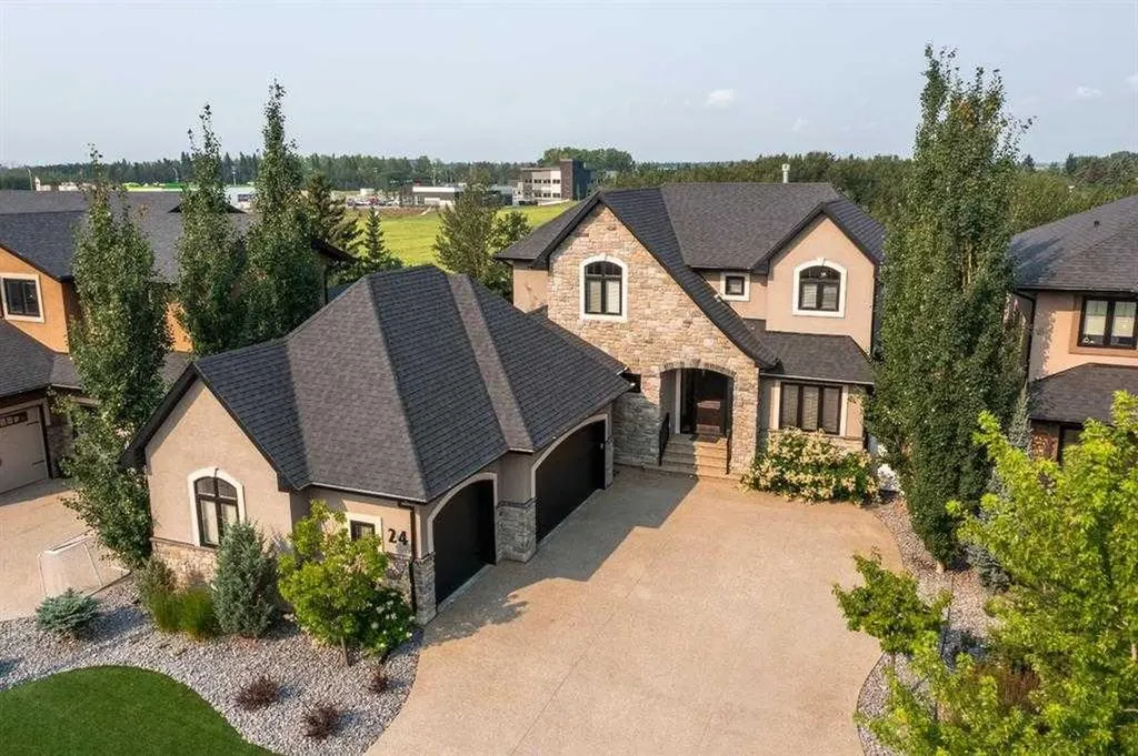 24 Sawyer Close Red Deer AB T4R 0M5