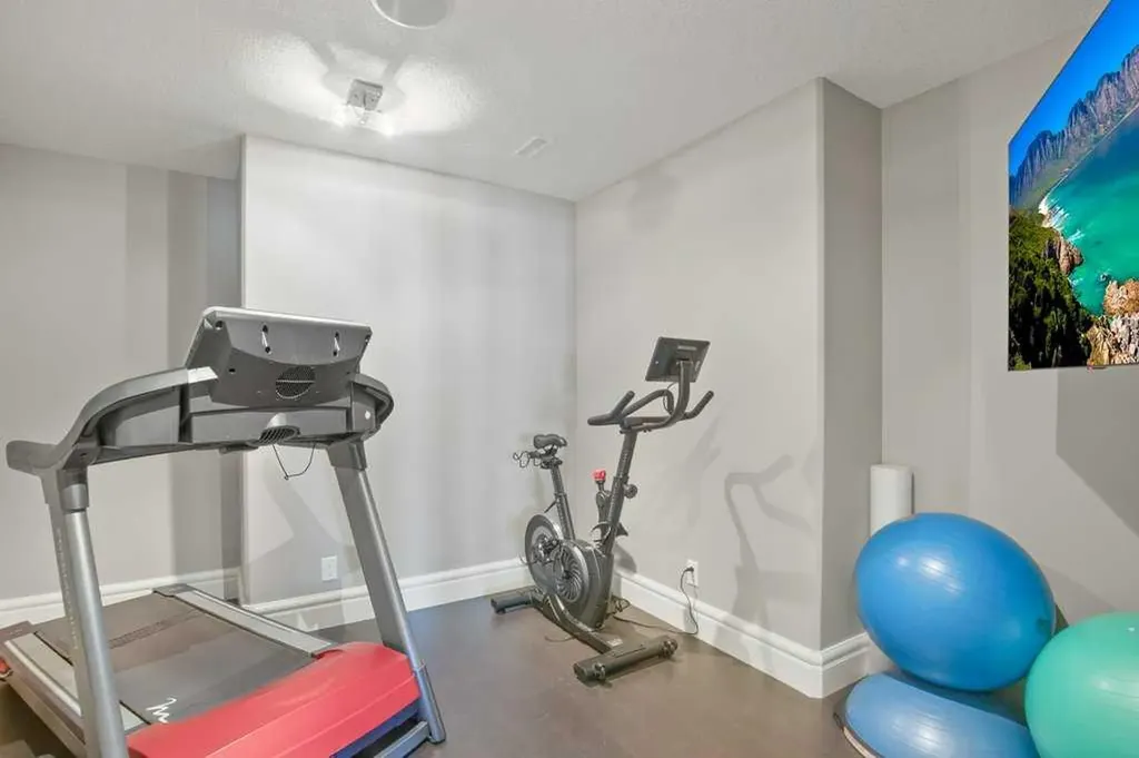 24 Sawyer Close Red Deer AB T4R 0M5