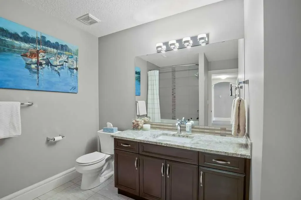 24 Sawyer Close Red Deer AB T4R 0M5
