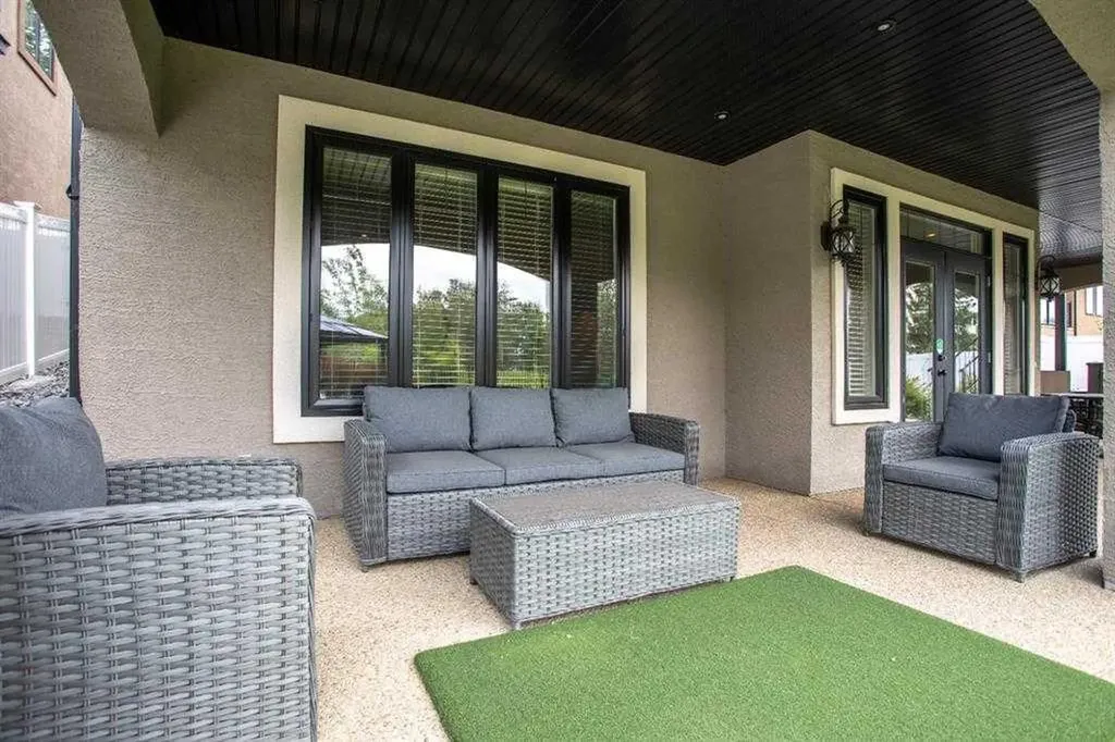24 Sawyer Close Red Deer AB T4R 0M5