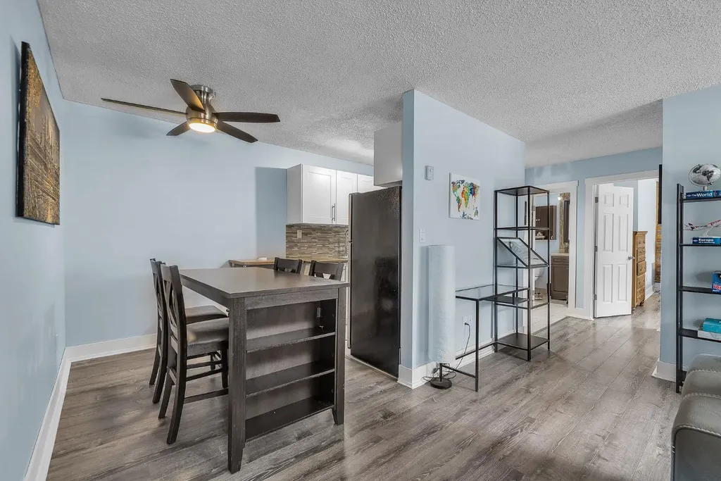 930 Royal Avenue SW Calgary AB T2T 0L5