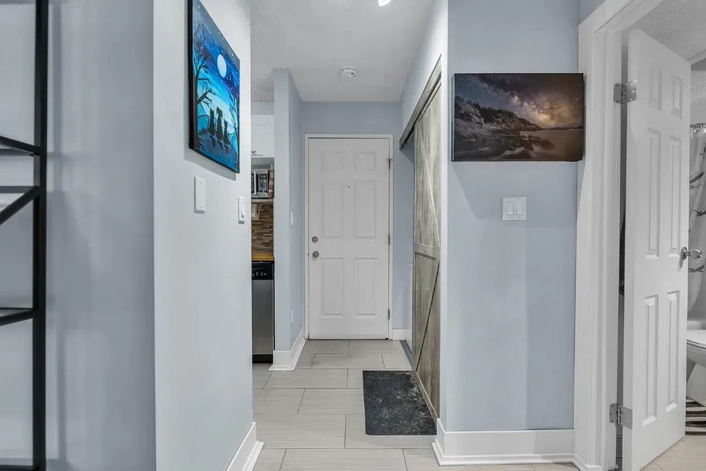 930 Royal Avenue SW Calgary AB T2T 0L5