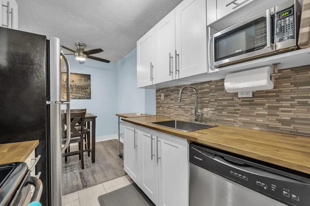 930 Royal Avenue SW Calgary AB T2T 0L5