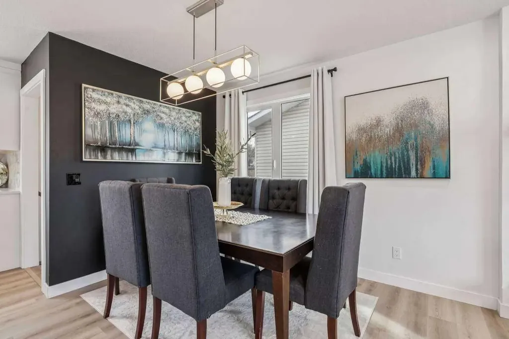 15 Brookmere Place SW Calgary AB T2W 2P5