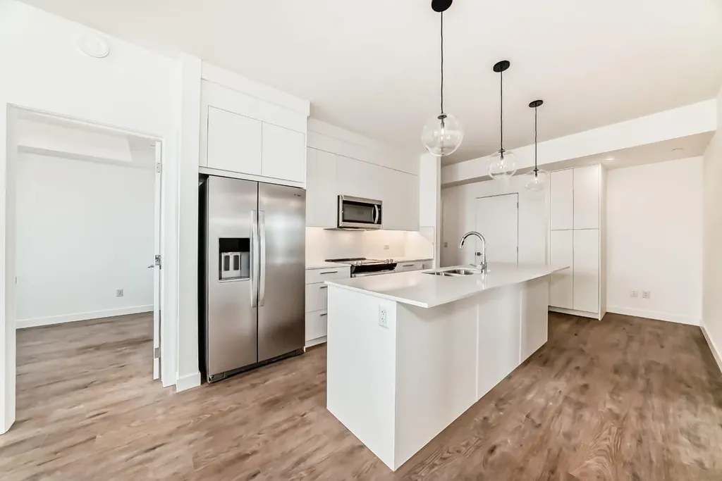 63 Corner Glen Crescent NE Calgary AB T3N2R6