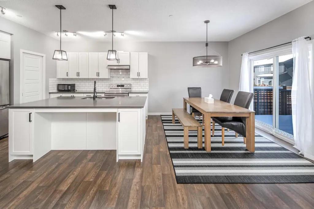 80 Howse Manor NE Calgary AB T3P 0X2