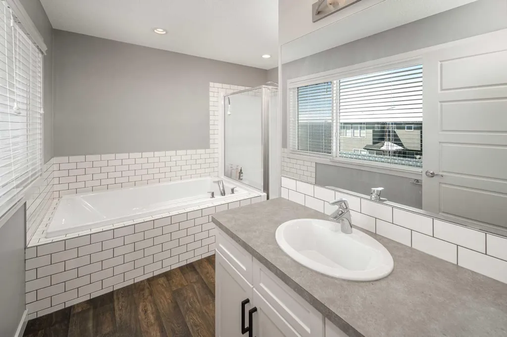 80 Howse Manor NE Calgary AB T3P 0X2