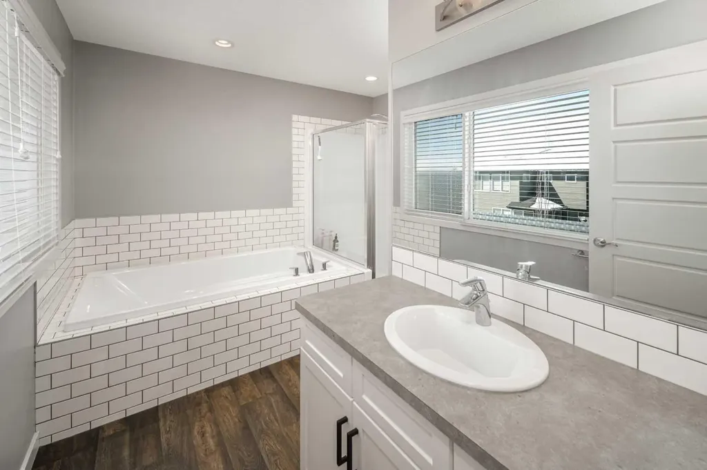 80 Howse Manor NE Calgary AB T3P 0X2
