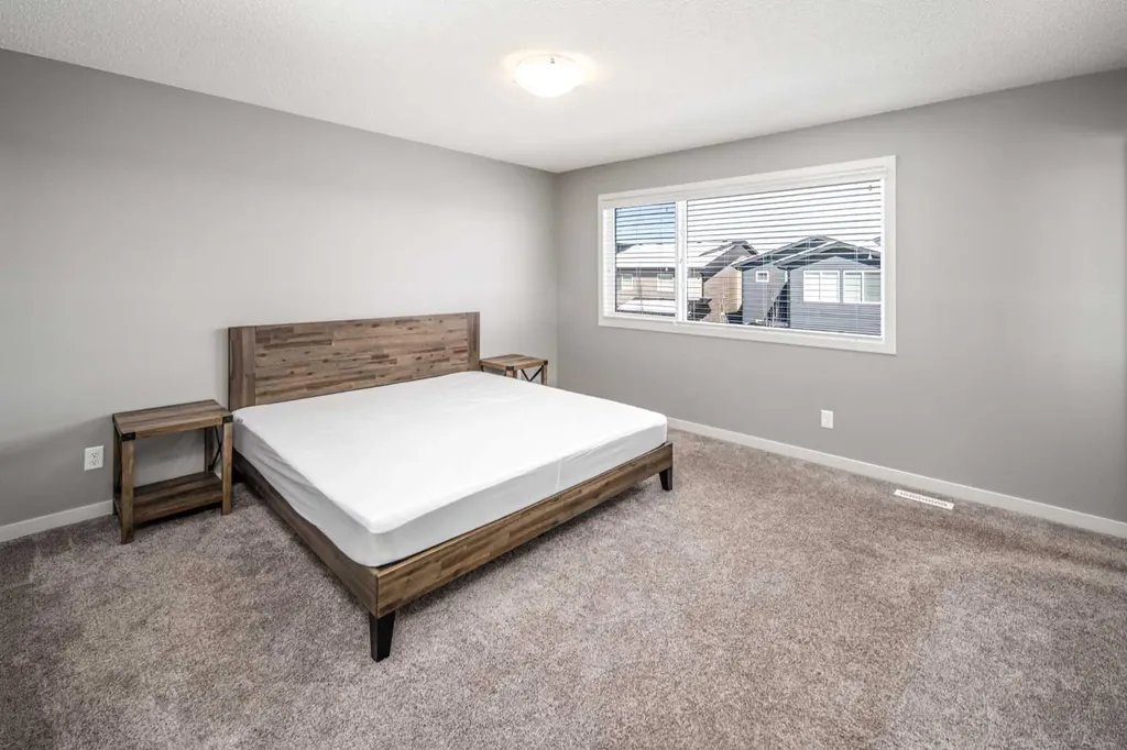 80 Howse Manor NE Calgary AB T3P 0X2