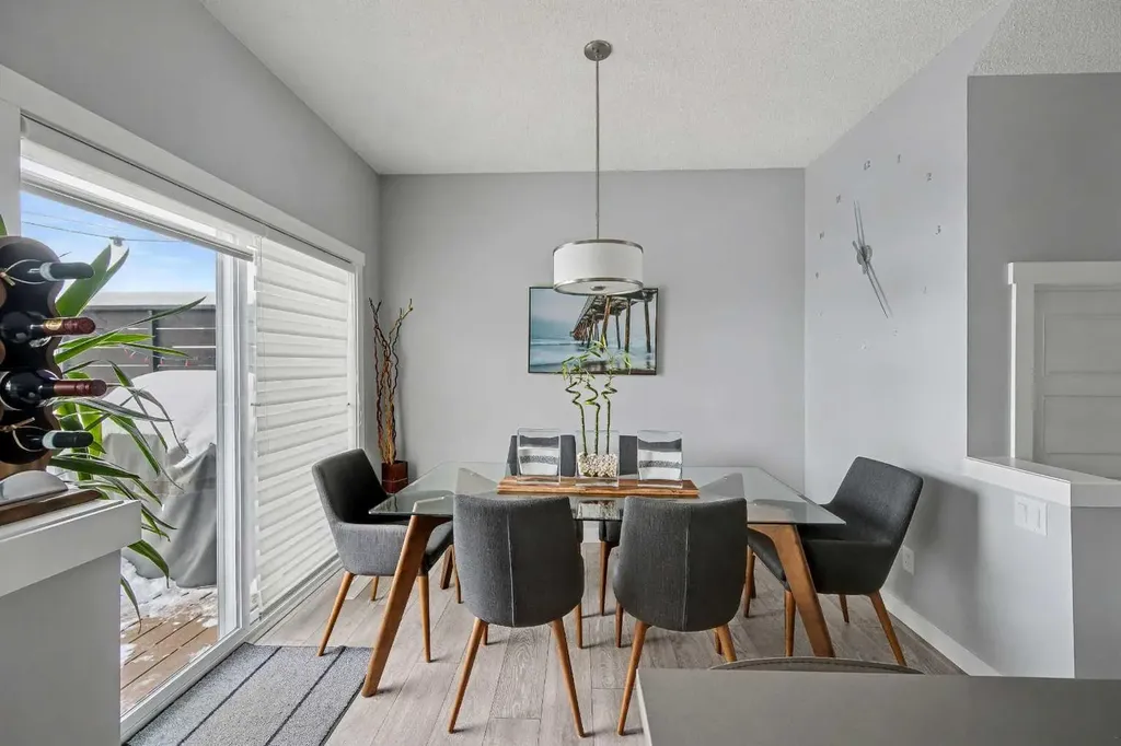 38 Sage Bluff Gate NW Calgary AB T3R 0Y9