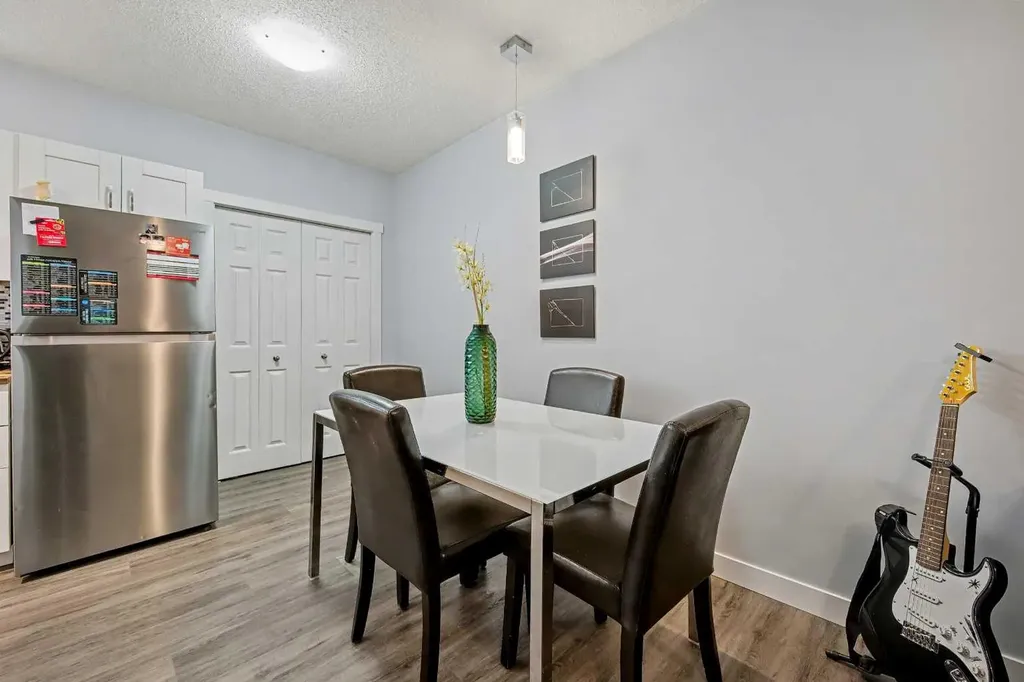 38 Sage Bluff Gate NW Calgary AB T3R 0Y9