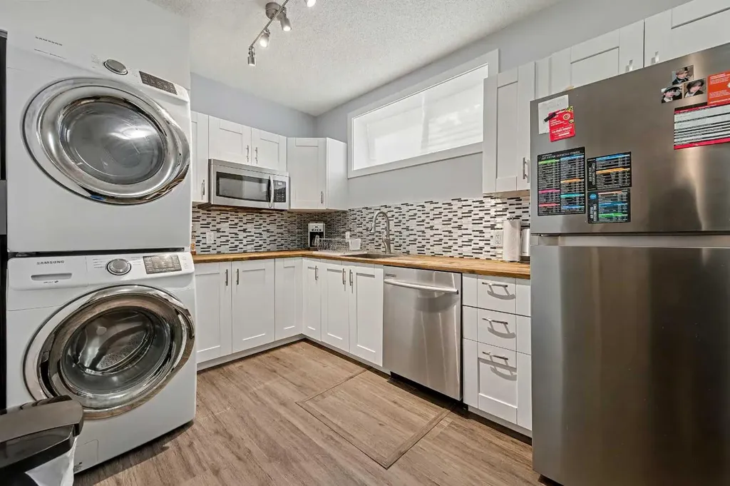 38 Sage Bluff Gate NW Calgary AB T3R 0Y9