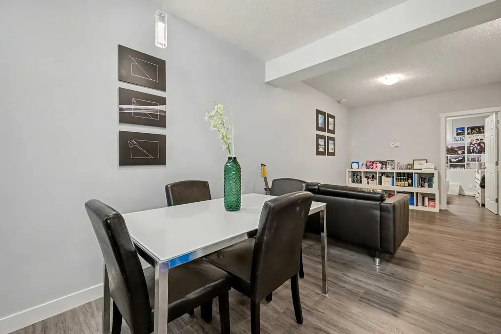 38 Sage Bluff Gate NW Calgary AB T3R 0Y9