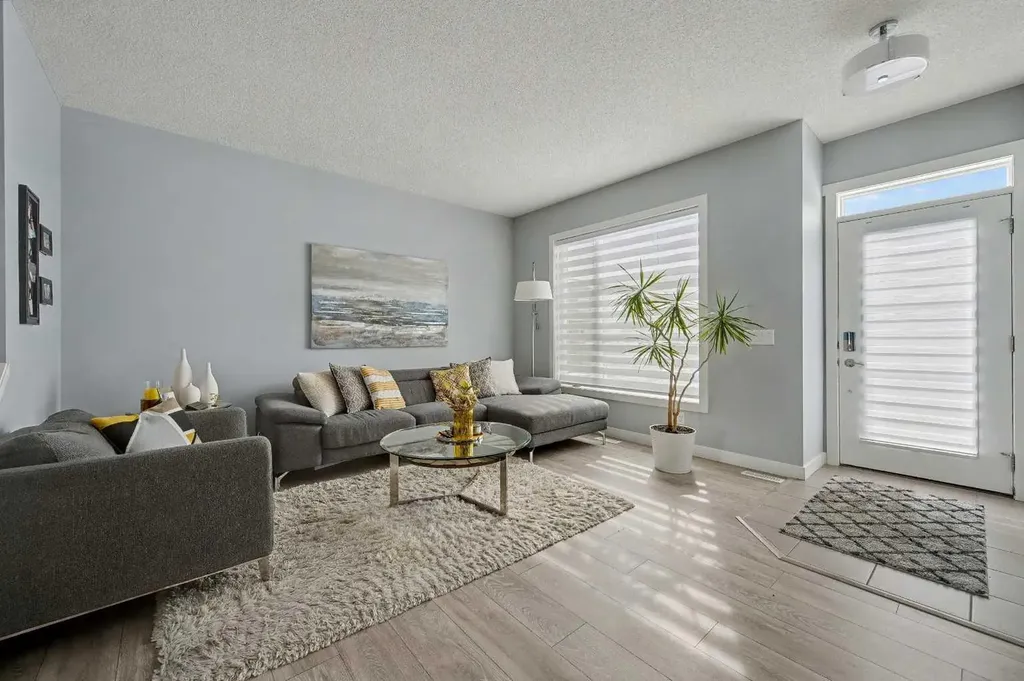 38 Sage Bluff Gate NW Calgary AB T3R 0Y9